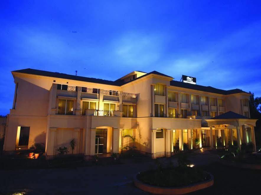 Ambrosia Sarovar Portico Haridwār Εξωτερικό φωτογραφία
